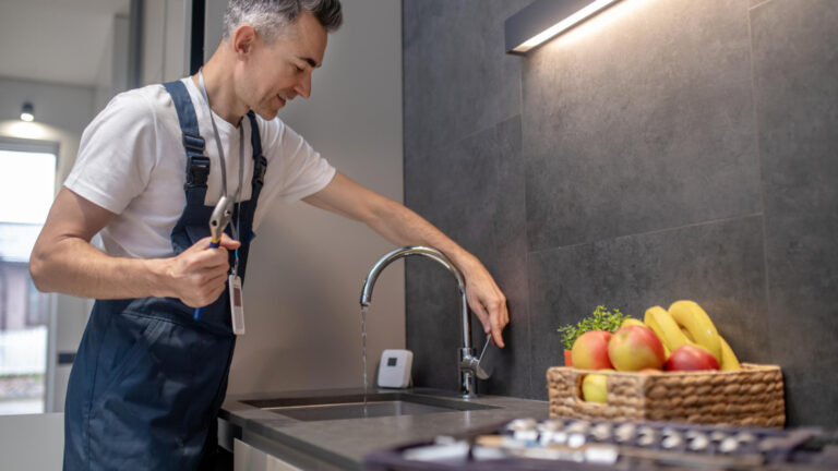 Découvrez les services sanitaires et solutions de plomberie à Bourg la Reine